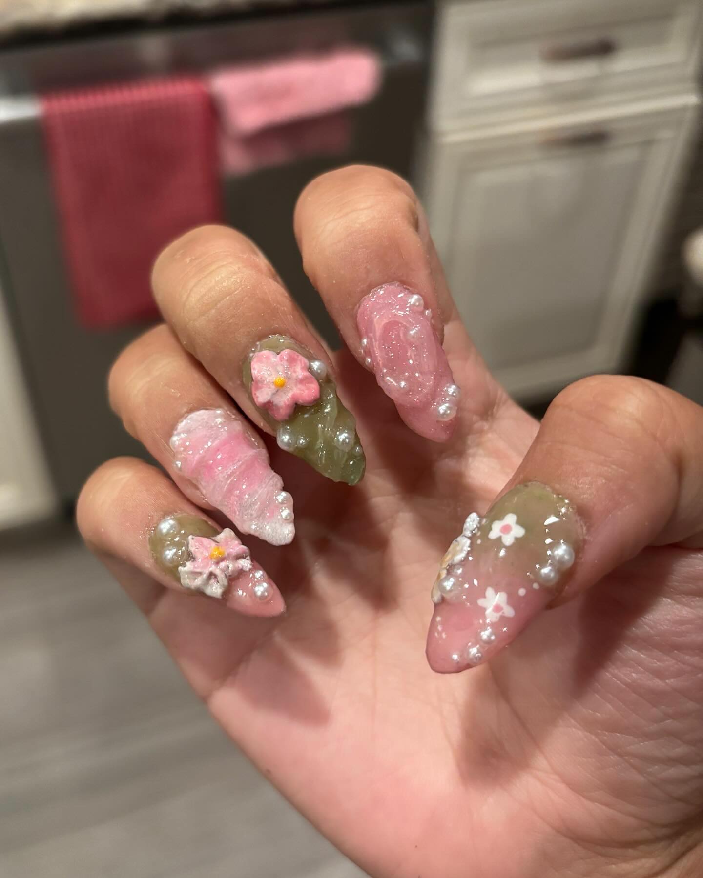 Hoco 🍓 #nails